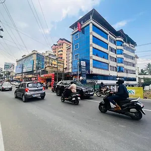 Hotel Tower 21 Regency, Kochi