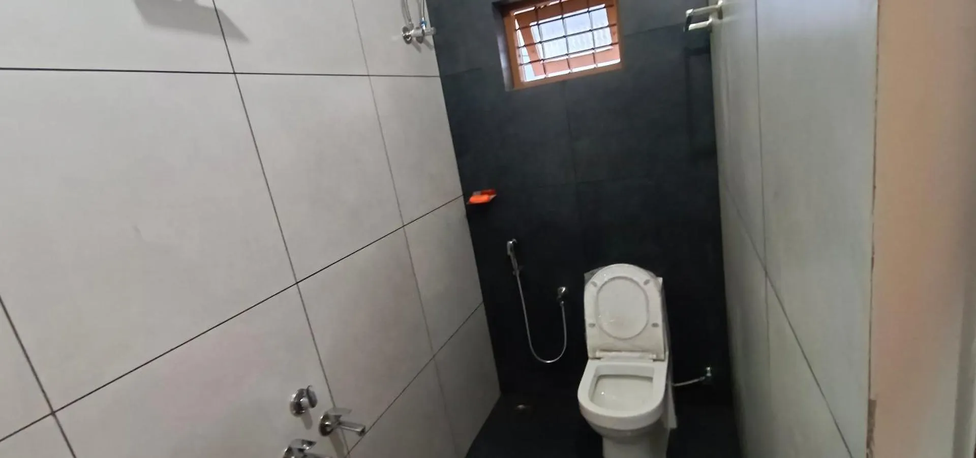 Willa Prime Villa, Near Amusement Park Kochi
